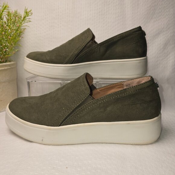 STEVE MADDEN ZAYNA ARMY GREEN SLIP ON SUEDE SHOE WOMENS SIZE 8 EUC - Picture 4 of 10